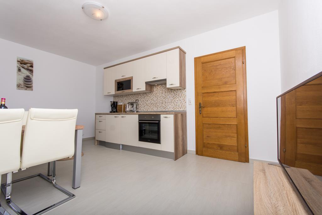 Apartments Bisera Trogir Ngoại thất bức ảnh