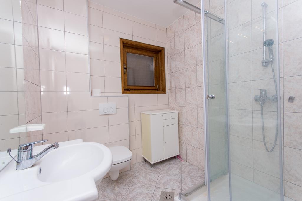 Apartments Bisera Trogir Ngoại thất bức ảnh