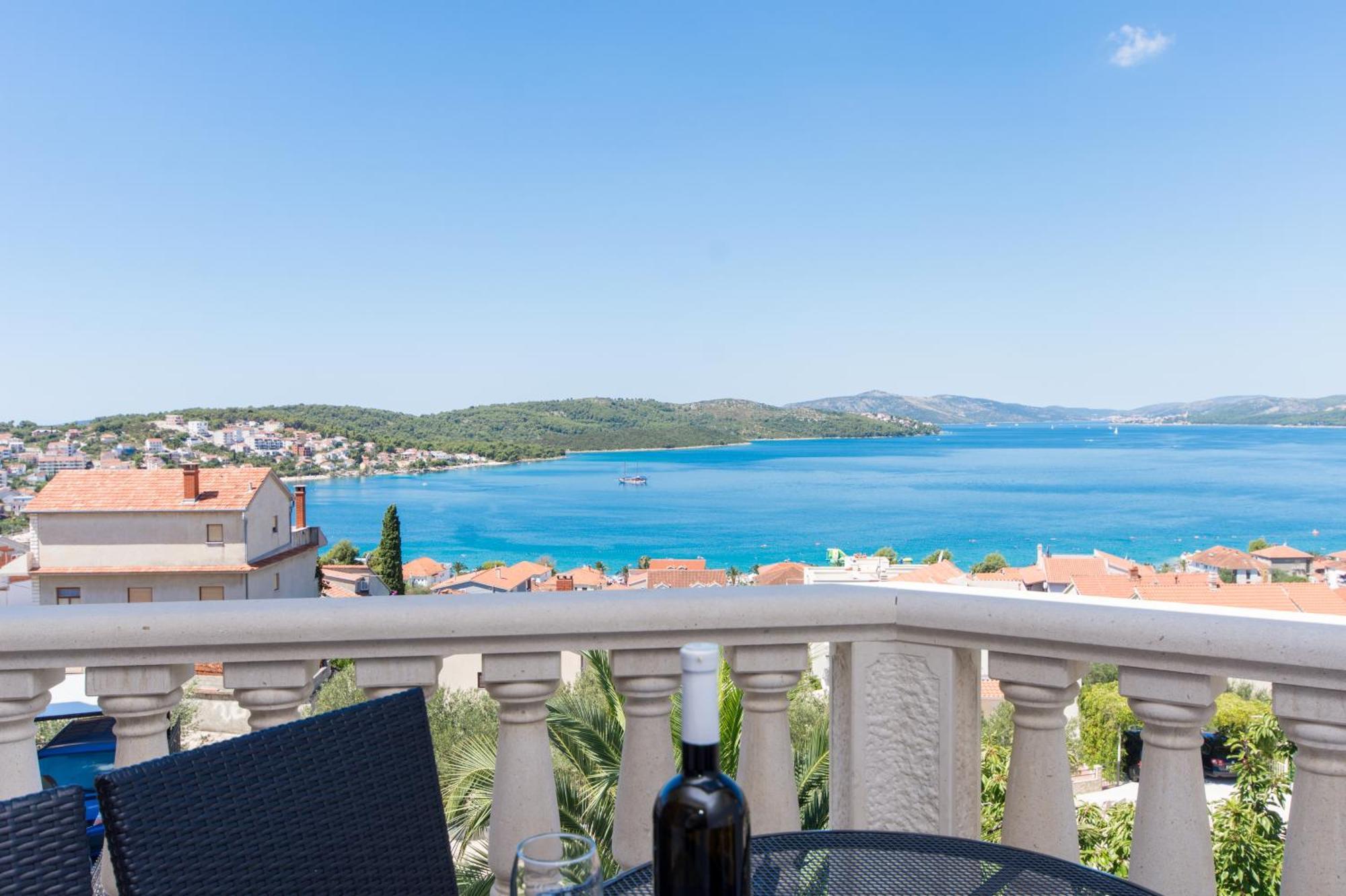 Apartments Bisera Trogir Ngoại thất bức ảnh