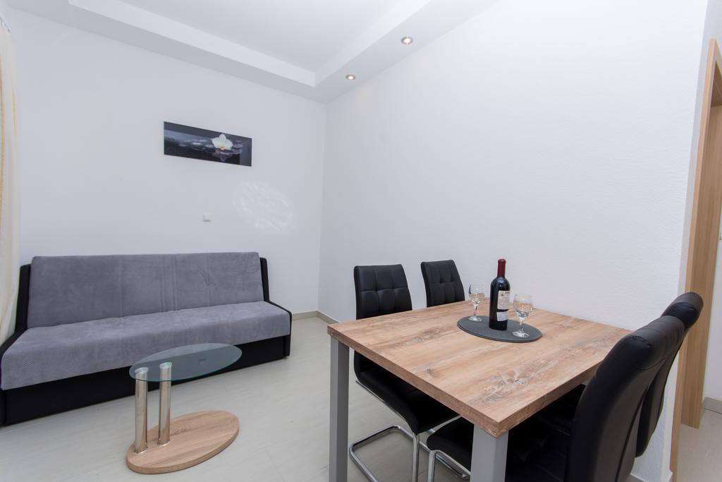 Apartments Bisera Trogir Ngoại thất bức ảnh