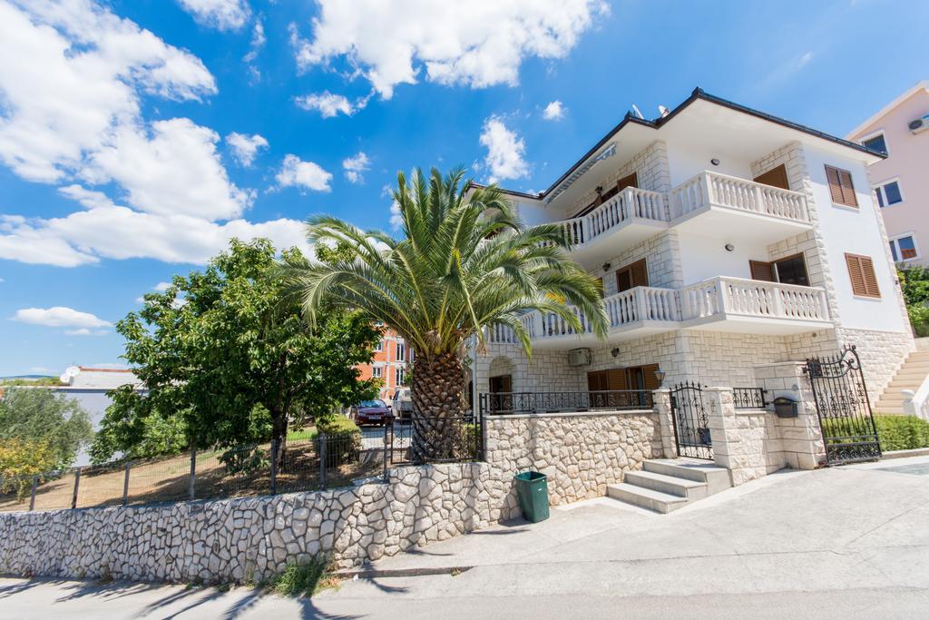 Apartments Bisera Trogir Ngoại thất bức ảnh