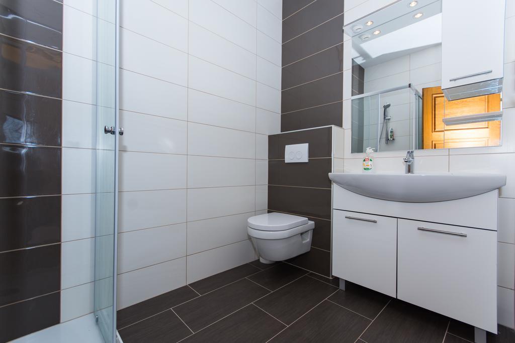 Apartments Bisera Trogir Ngoại thất bức ảnh